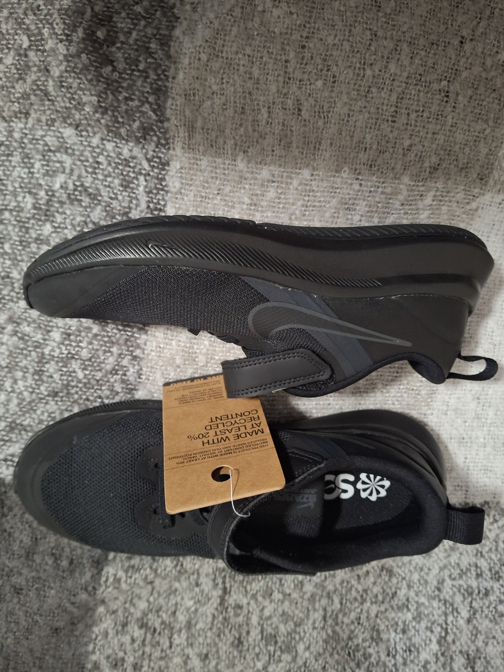Nike 3Y Black Slip-On Lightweight Training Sneakers